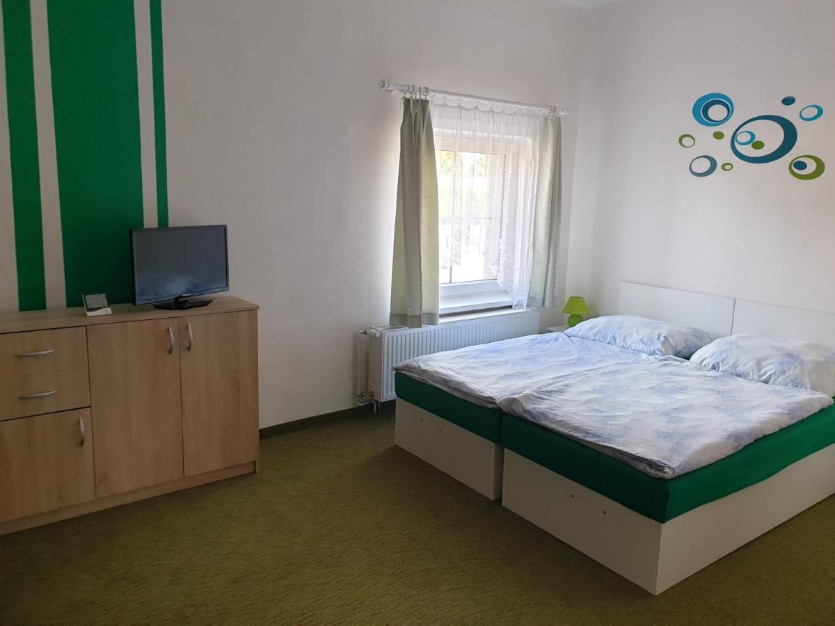 Penzion a hospůdka U Anny Nové Sedlo Zewnętrze zdjęcie